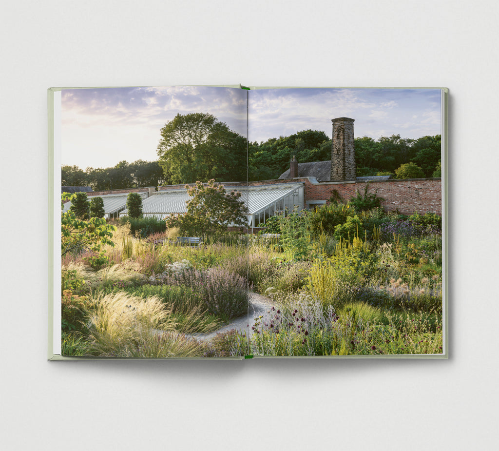 Pre-Order: Britain's Best Gardens
